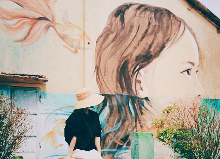 Truy tìm về ngôi làng bích họa đẹp như mơ xuất hiện trong video amp;#34;gây sốtamp;#34; của Quang Vinh - 7