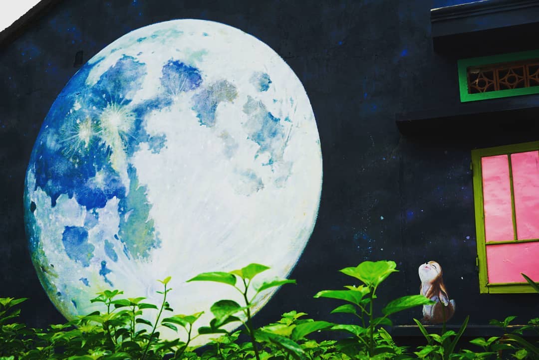 Truy tìm về ngôi làng bích họa đẹp như mơ xuất hiện trong video amp;#34;gây sốtamp;#34; của Quang Vinh - 14