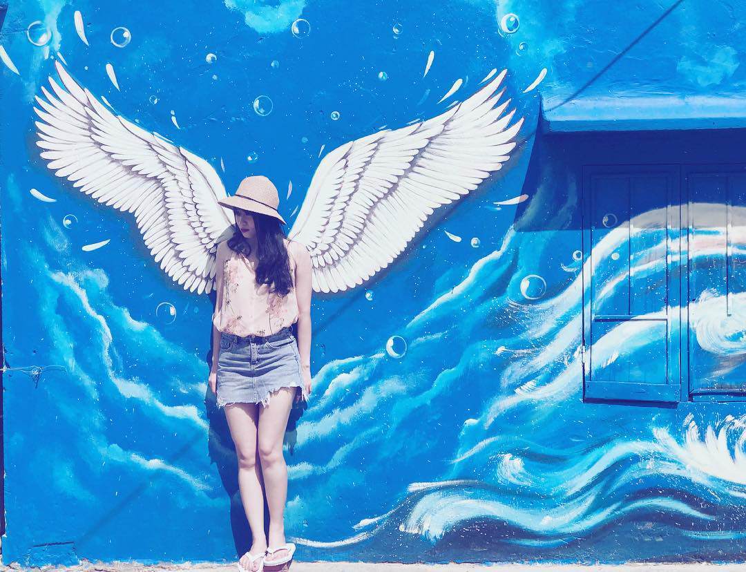 Truy tìm về ngôi làng bích họa đẹp như mơ xuất hiện trong video amp;#34;gây sốtamp;#34; của Quang Vinh - 13