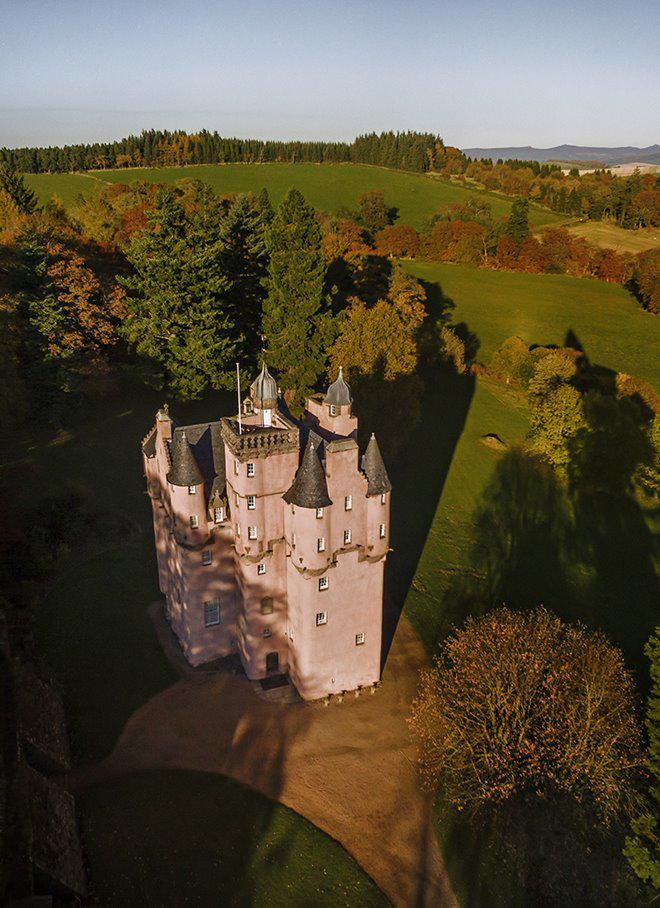 Lạc vào đất nước amp;#34;đàn ông mặc váyamp;#34;, tận mắt khám phá 9 lâu đài đẹp như cổ tích - 3