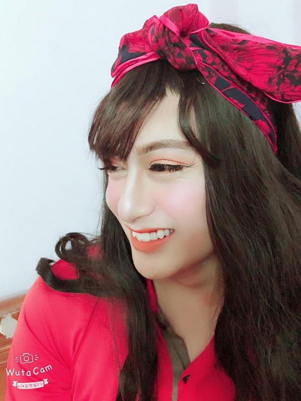 Trang điểm cho vui, cô gái chết điếng trước dung mạo xinh đẹp của... bạn trai khi amp;#34;hóa nữamp;#34; - 3