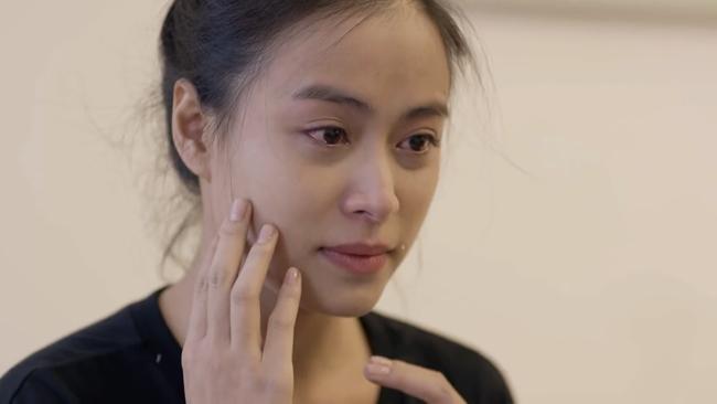 Trở lại phim giờ vàng VTV bằng... phẫu thuật thẩm mỹ, Hoàng Thùy Linh khiến khán giả amp;#34;điên đảoamp;#34; - 5