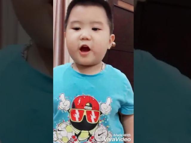 Từng sợ chị Google xanh mặt, lần này Khôi mặp lôi mọi lý do để không cho mẹ ăn cá