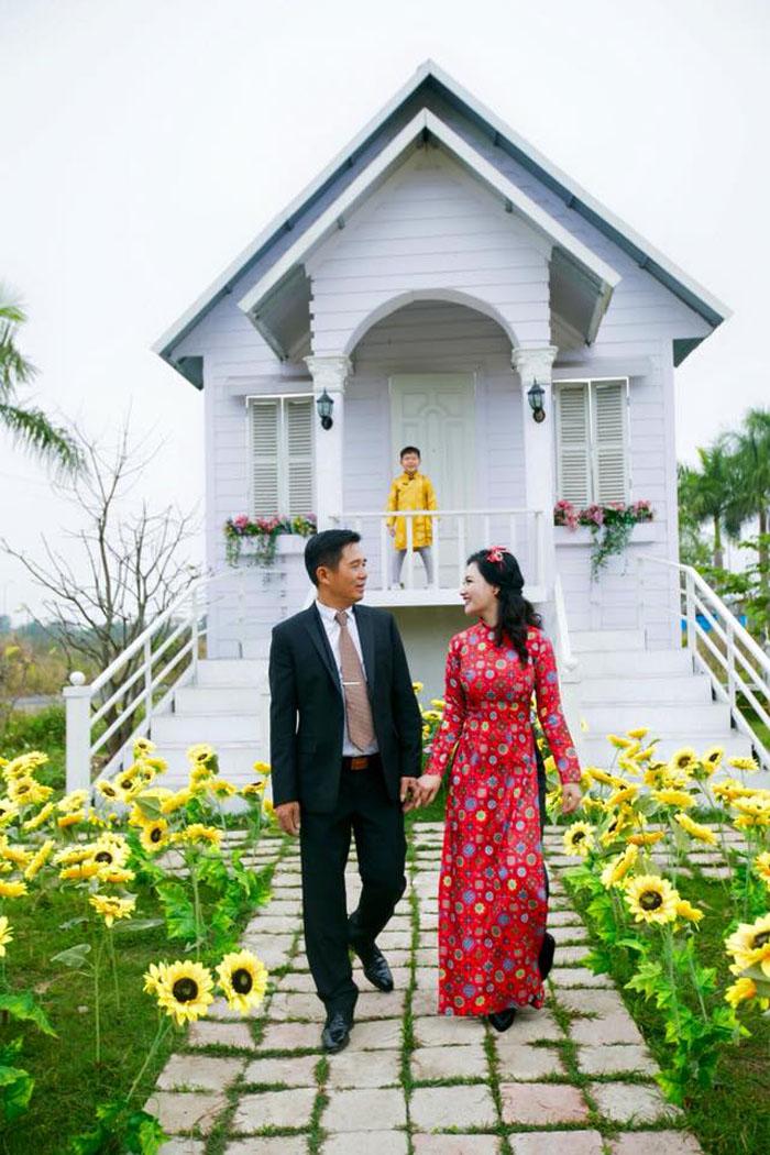 Bà mẹ 8 con đất Cảng, đã làm bà ngoại mà vẫn trẻ trung, chọn đồ khoe dáng nóng bỏng! - 5