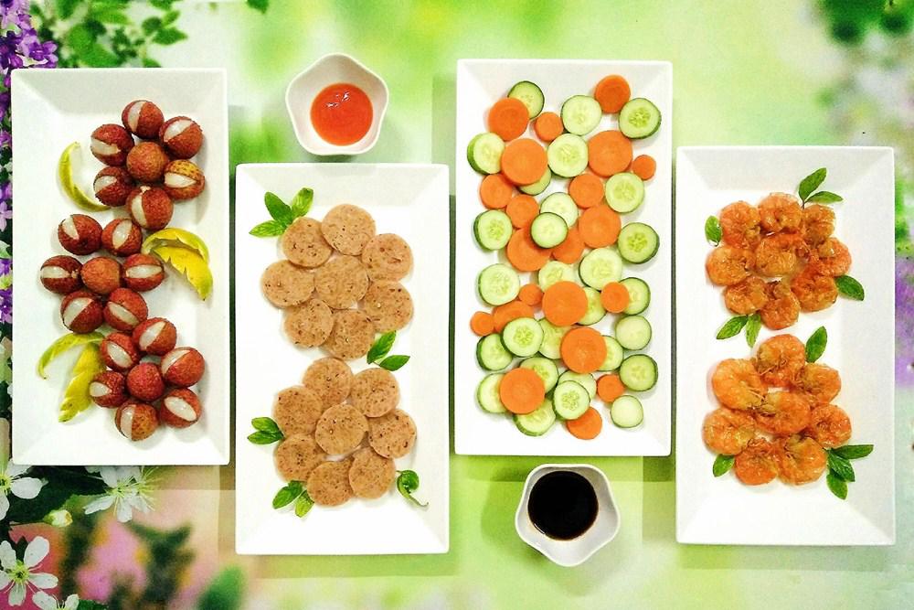 Mẹ Hà Nội sáng tạo bày mâm cơm như tranh tứ quý khiến ai cũng kinh ngạc, chẳng nỡ ăn - 1