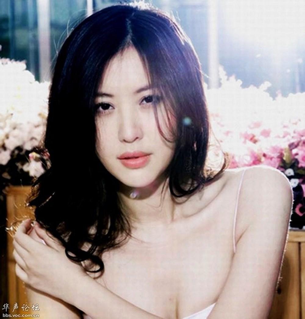 Ngôi sao 24/7: Đang làm cô dâu xinh tươi, ra ngoài đời Park Min Young lại bị chê đơ, cứng - 4