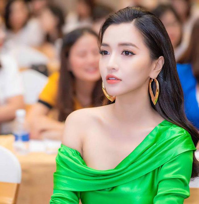 Cùng 1 sự kiện, Minh Tú vào top sao đẹp, Mai Ngô bị chê kém sắc - 3