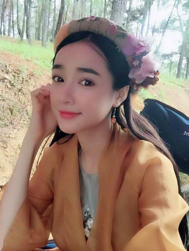 Sao Việt 24h: Kim Hiền khoe ảnh hạnh phúc bên chồng con và nói về tháng 7 định mệnh - 10