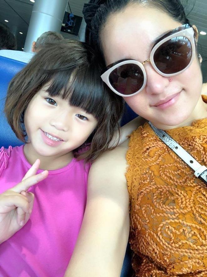 Sao Việt 24h: Kim Hiền khoe ảnh hạnh phúc bên chồng con và nói về tháng 7 định mệnh - 9