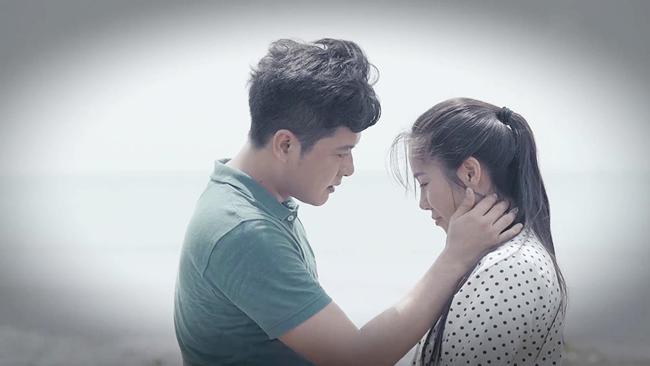 Cuối cùng, cô vợ Gạo Nếp Gạo Tẻ đành gạt nước mắt dọn quần áo cho chồng theo bồ nhí - 7