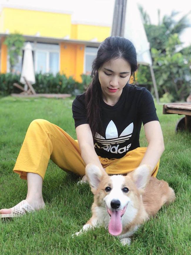 Thời trang Hòa Minzy: thay đổi xoành xoạch, hết bất ngờ này tới bất ngờ khác - 2
