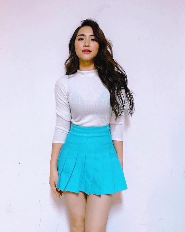 Thời trang Hòa Minzy: thay đổi xoành xoạch, hết bất ngờ này tới bất ngờ khác - 8