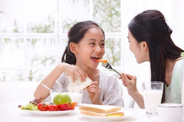 Cậu bé 12 tuổi vào viện cấp cứu, cảnh báo thói quen hàng triệu người đang mắc phải - 3