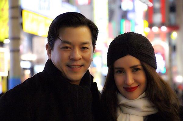 Sau 20 năm yêu nhau, cuối cùng amp;#34;bông hồng laiamp;#34; nổi tiếng nhất Thái Lan cũng lên xe hoa - 2