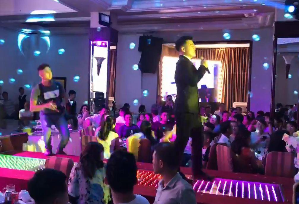 Chú rể nhảy cực sung, hát cực hăng, nhưng thật bất ngờ với phản ứng của dân mạng - 3