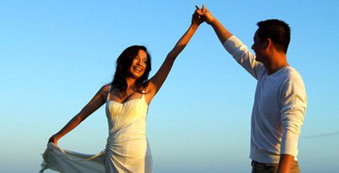 Vì sao siêu mẫu Ngọc Thúy gửi đơn để tòa án Mỹ bắt chồng cũ đại gia? - 1