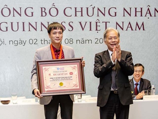 Vở diễn thực cảnh Tinh hoa Bắc bộ một lúc nhận 2 chứng nhận Guinness Việt Nam