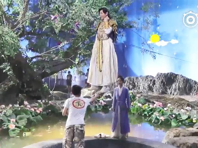 Cạn lời với hậu trường toàn cảnh phi thân: Diễn viên hệt như... gà đem luộc
