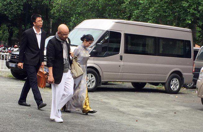 Đặng Lê Nguyên Vũ bất ngờ xuất hiện, đối mặt với vợ tại tòa về vụ ly hôn nghìn tỷ - 1