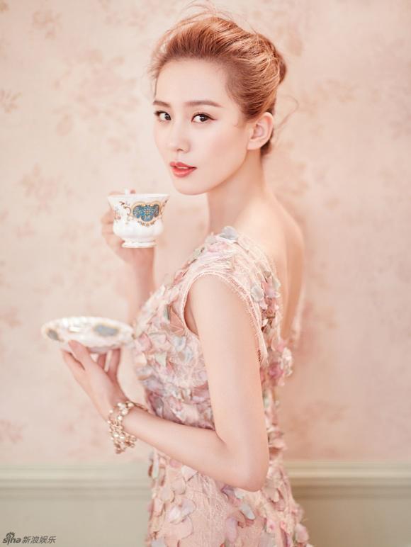 Giữa tin có bầu trốn tội, Phạm Băng Băng bị loại khỏi Top 7 nữ diễn viên đẹp nhất Cbiz - 2