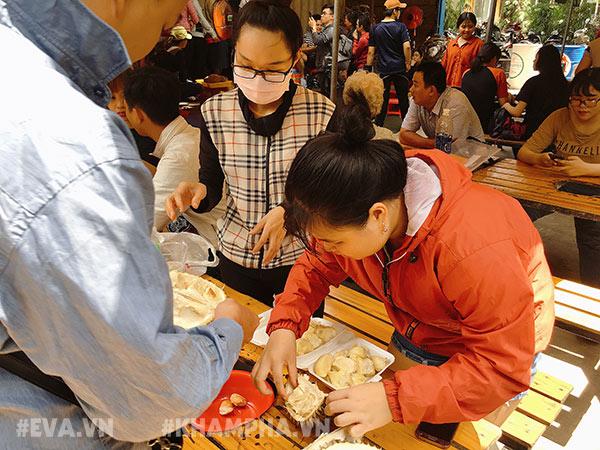 Người Sài Gòn xếp hàng ăn sầu riêng trả hạt, 9x Đắk Lắk một ngày bỏ túi 30 triệu - 10