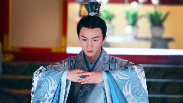 Mối tình điên loạn giữa Hoàng đế và vú nuôi già chấn động chốn thâm cung - 1