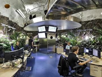 Lạ lùng văn phòng muốn vào phải... chui xuống đất, đã vào là không muốn ra