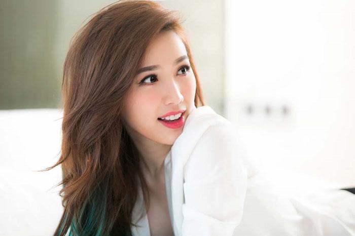 amp;#34;Mẹ đẻ trào lưu môi tềuamp;#34; đã rút sạch filler, sao Việt chạy theo phong trào này giờ ra sao? - 10