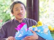 Giải trí - Đem 1 bó vạn thọ đi... "tán" Việt Hương, chắc chỉ có mỗi Trấn Thành dám làm