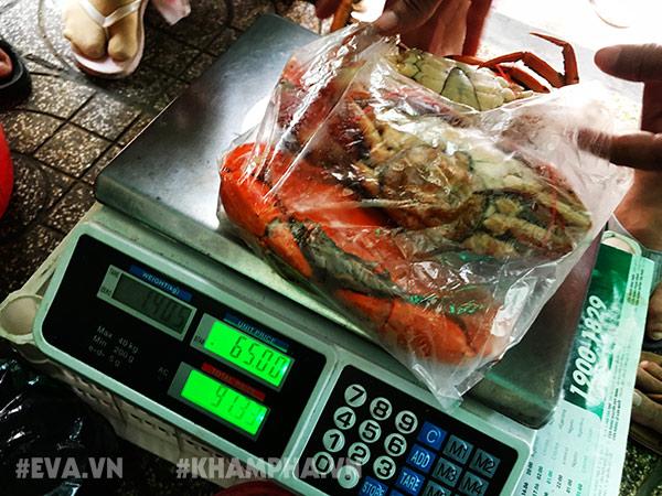 Choáng váng cảnh chen lấn giành giật mua amp;#34;mâm cua dì Baamp;#34; ở Sài Gòn, 10 phút bán 30kg - 8