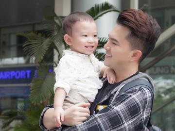Vắng mẹ, con trai hơn 1 tuổi của Nam Cường vẫn tươi rói bên ông bố đảm
