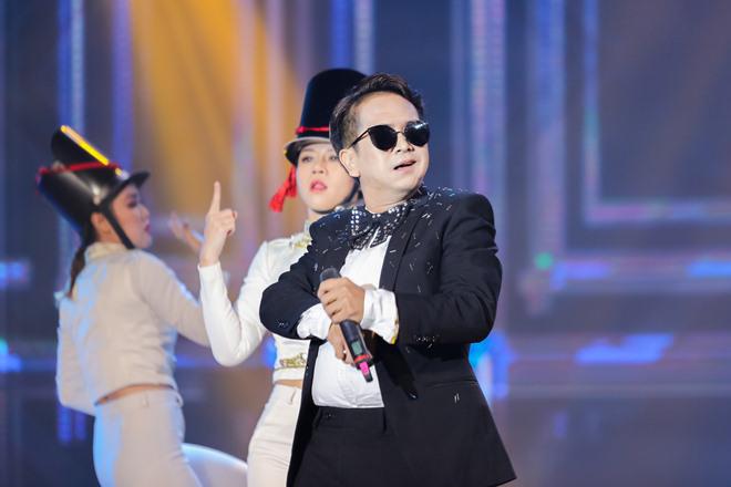 Hùng Thuận amp;#34;Đất Phương Namamp;#34; nhét vải vào mồm để hóa chàng béo Psy - 2