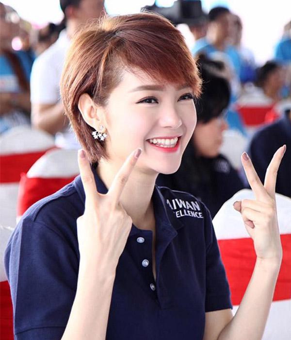 sao viet de toc pixie: minh hang “dep trai” han len, dang thu thao la lam khac thuong - 2