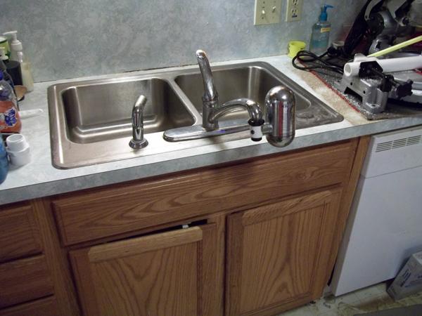 Cận cảnh chiếc vòi nước amp;#34;ngược đờiamp;#34; nhất quả đất khiến người ta chỉ xem cũng muốn... phát điên - 14