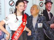 Giải trí - Ngôi sao 24/7: Mối tình ông - cháu: Ông trùm 80 tuổi đi uống trà sữa cùng bạn gái teen?