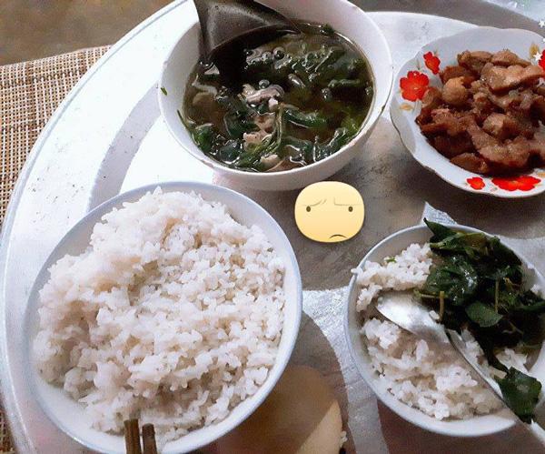 Bà đẻ than vãn cơm cữ mẹ chồng nấu không bằng ở bệnh viện, ai ngờ bị amp;#34;ném đáamp;#34; - 2