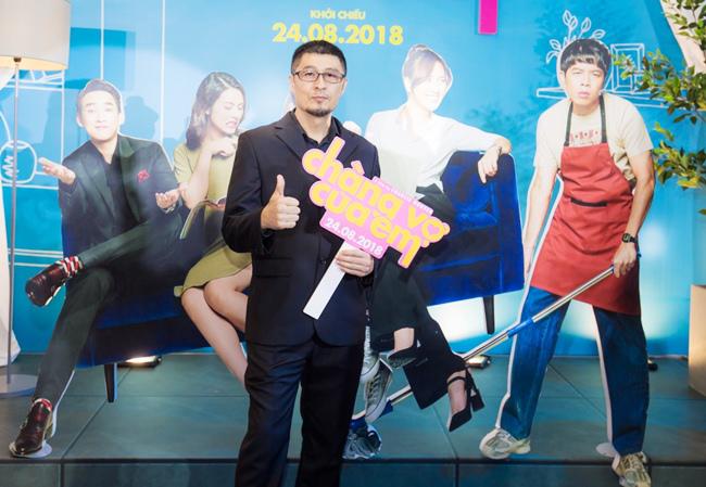 Hứa Vĩ Văn ân cần nâng váy cho người đẹp Phương Anh Đào ngay trong họp báo - 6