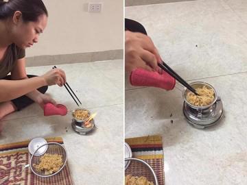 Nghe lời con mua bộ đồ nấu mì trên mạng, bà mẹ khóc cạn nước mắt khi nhận hàng