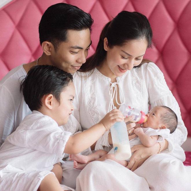 Cô giáo yêu học trò kém 12 tuổi và những lần không chịu nổi thị phi, từng muốn tự tử - 12