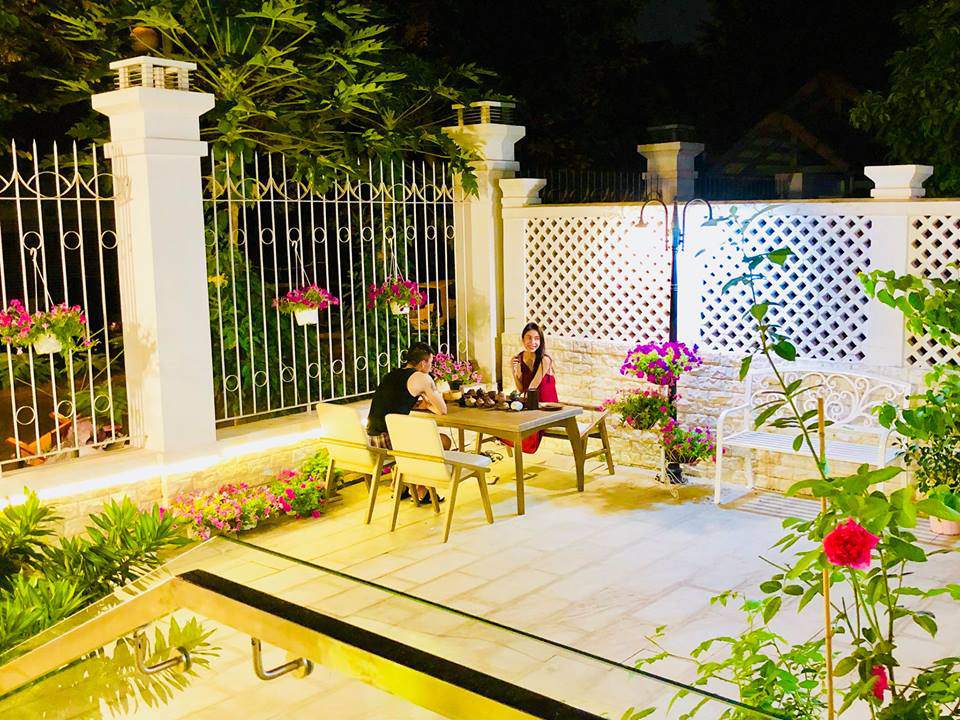 Không chỉ từ thiện khắp nơi, Thủy Tiên còn nổi tiếng amp;#34;thảo ănamp;#34;, trồng rau được cho hết - 20