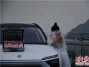 Eva Yêu - Mang tiền và siêu xe lên cầu kính thử thách bạn trai, cô gái nhận cái kết đắng lòng