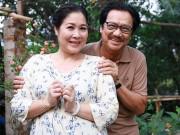 Giải trí - Ngắm loạt khoảnh khắc "tình bể bình" của vợ chồng NSND Hồng Vân trong Gạo Nếp Gạo Tẻ