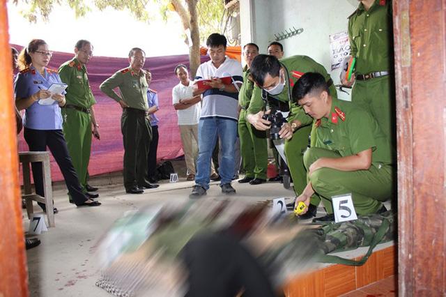 Vụ sát hại vợ chồng giám đốc tại nhà riêng: Hung thủ viết gì trong lá thư tuyệt mệnh? - 1