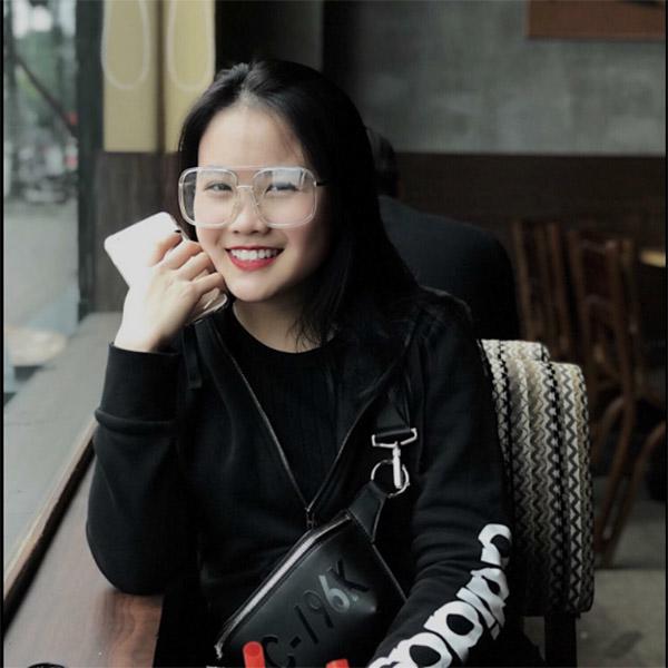 Nhan sắc không ai thua ai của những bóng hồng xung quanh các cầu thủ U23 Việt Nam - 11