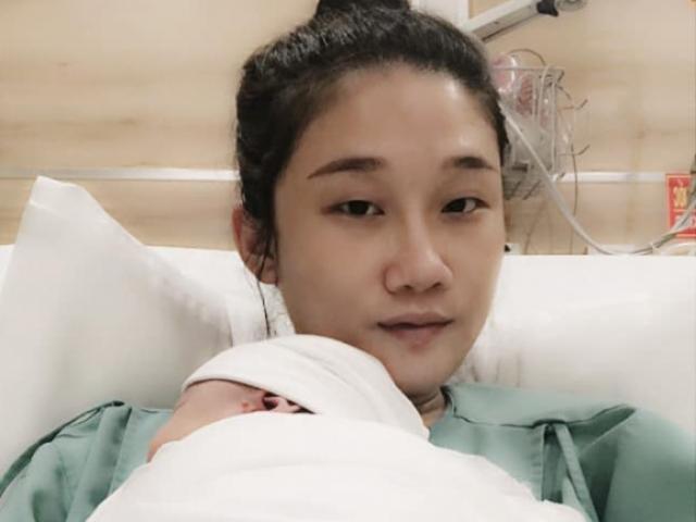 Chân dài Kha Mỹ Vân hạ sinh con lai Tây vào đúng ngày sinh nhật của mình và chồng