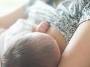 Làm mẹ - Ngủ thiếp đi sau khi cho con bú, mẹ tỉnh dậy giữa đêm đã thấy con lạnh toát