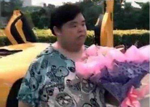 Thiếu gia lái Lamborghini chặn đường gái xinh tỏ tình... và cái kết đắng ngắt - 1