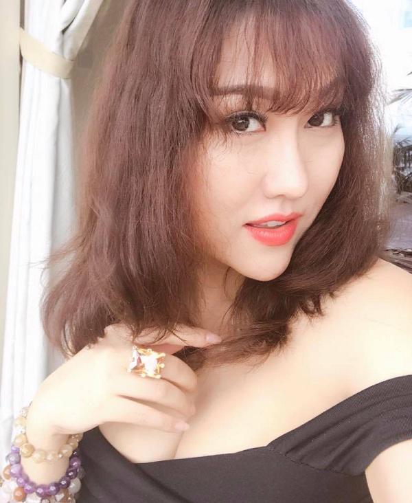 Mũi biến dạng, cằm lệch một bên, Phi Thanh Vân đối diện với biến chứng sau nhiều lần dao kéo? - 3