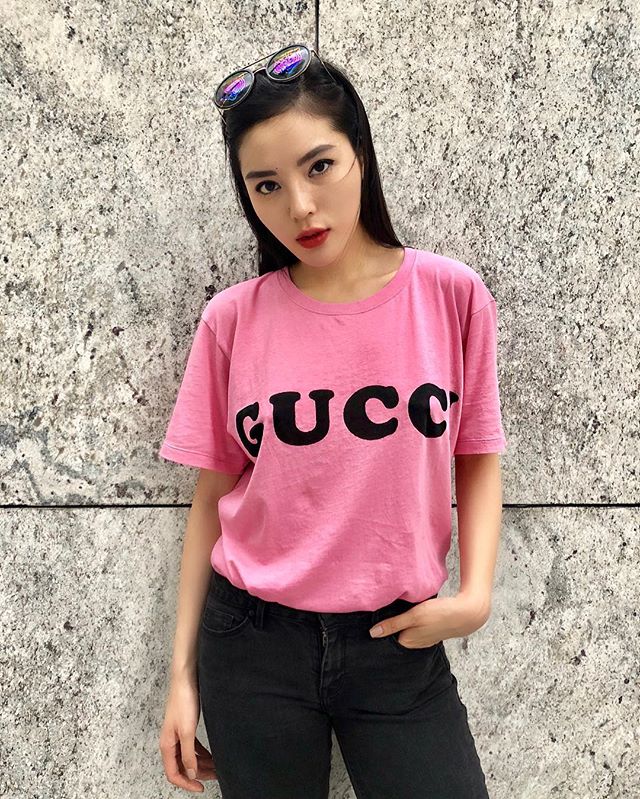 Tìm điểm khác nhau giữa lối trang điểm ngày thường và đi tiệc của Phạm Hương, Hà Hồ, Ngọc Trinh - 18