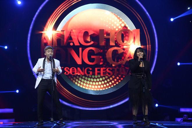 Vicky Nhung và chàng sinh viên amp;#34;ẵmamp;#34; 600 triệu đồng vì giành ngôi Quán quân show truyền hình - 11